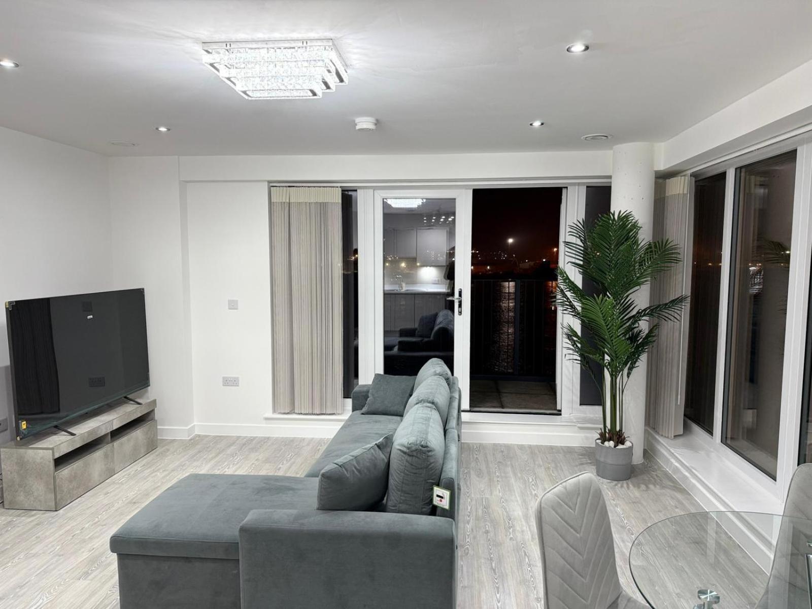 Serenity Waterfront 2 Bed Apartment Northfleet 外观 照片