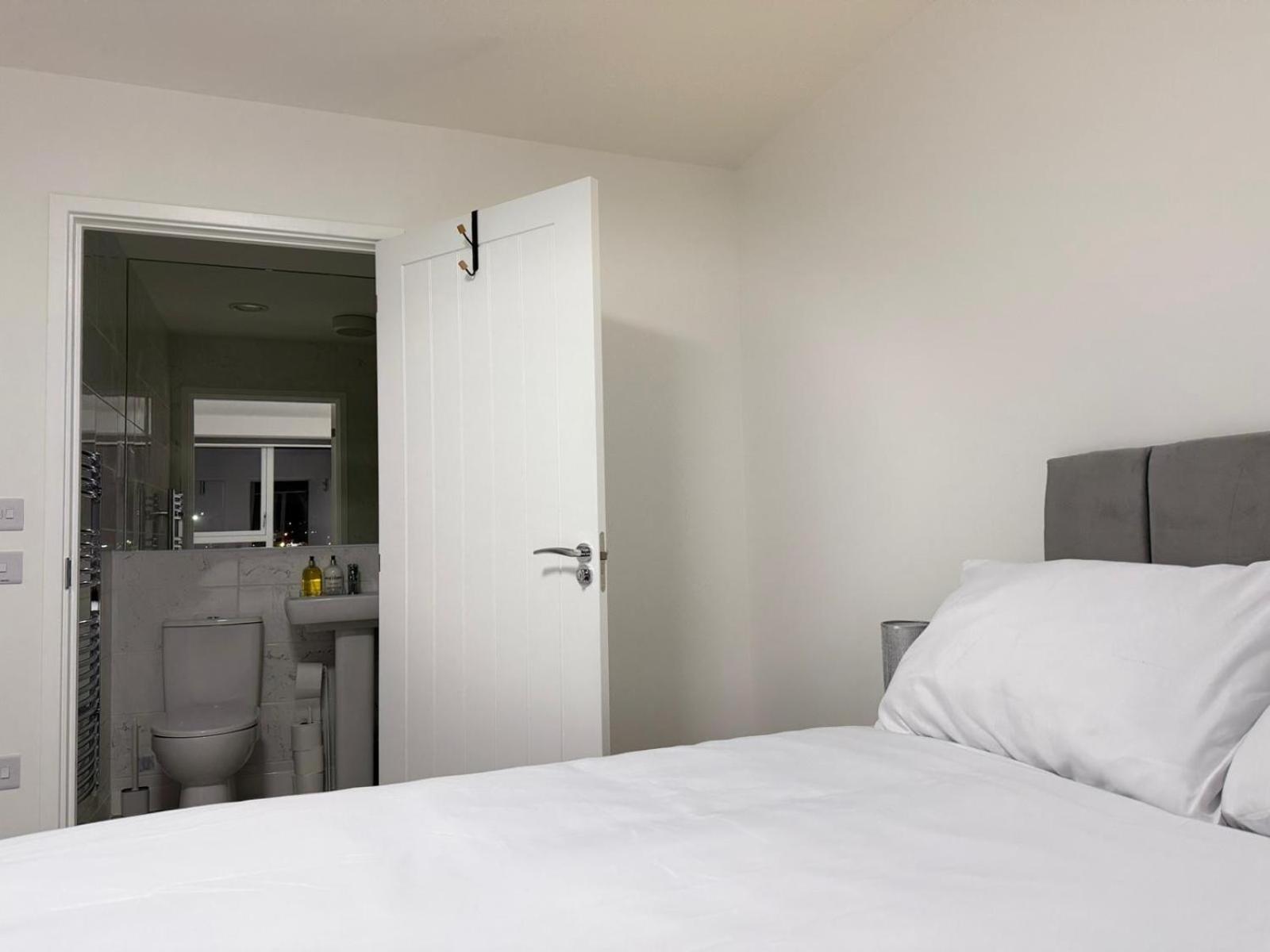 Serenity Waterfront 2 Bed Apartment Northfleet 外观 照片