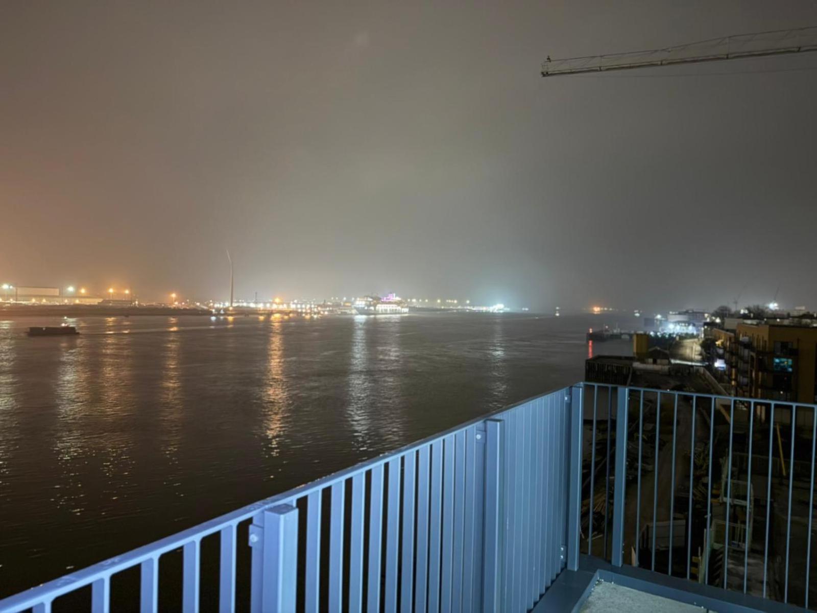 Serenity Waterfront 2 Bed Apartment Northfleet 外观 照片
